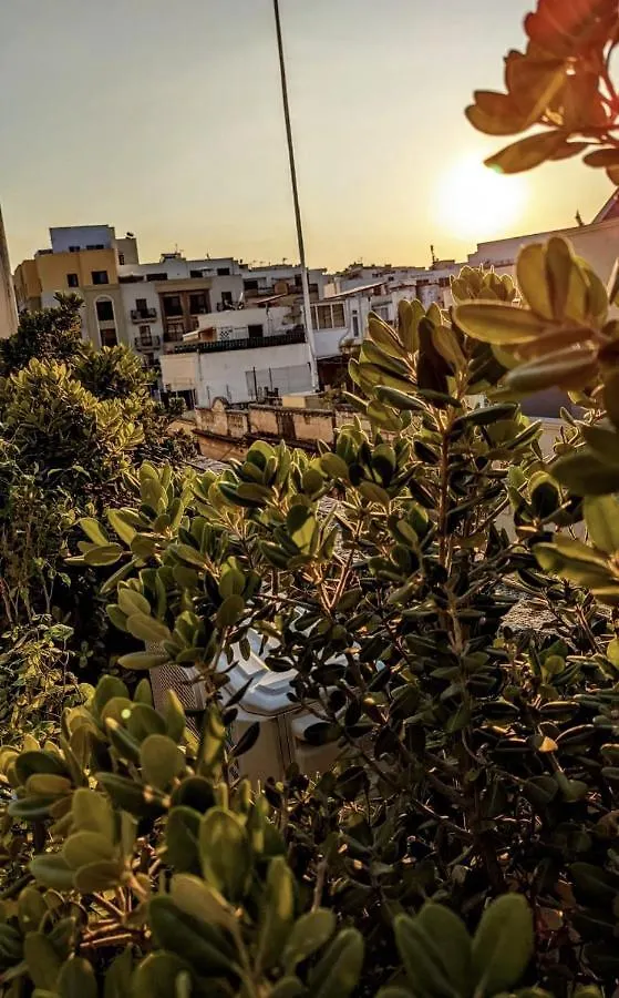 Quiet Twin Room With Private Bathroom Sliema Pensionat
