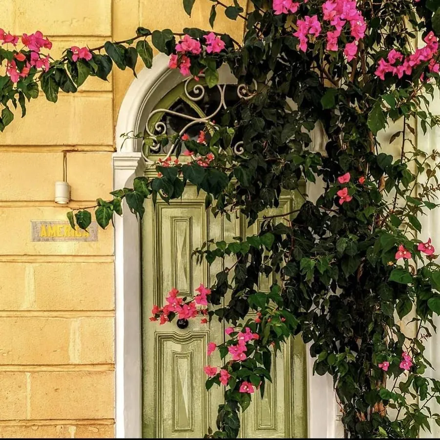 Quiet Twin Room With Private Bathroom Sliema Pensionat