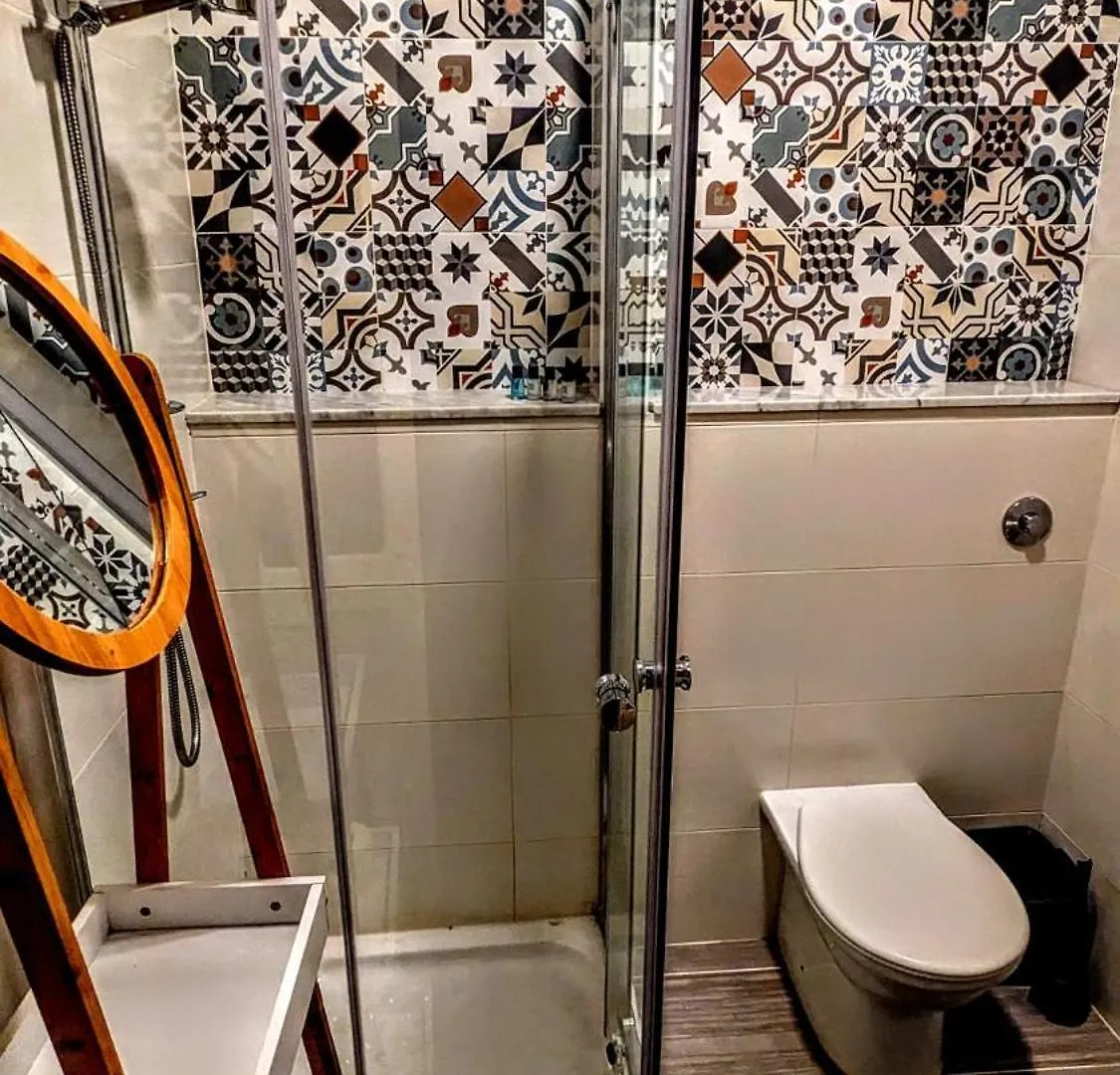 Quiet Twin Room With Private Bathroom Sliema 0*,  Malta