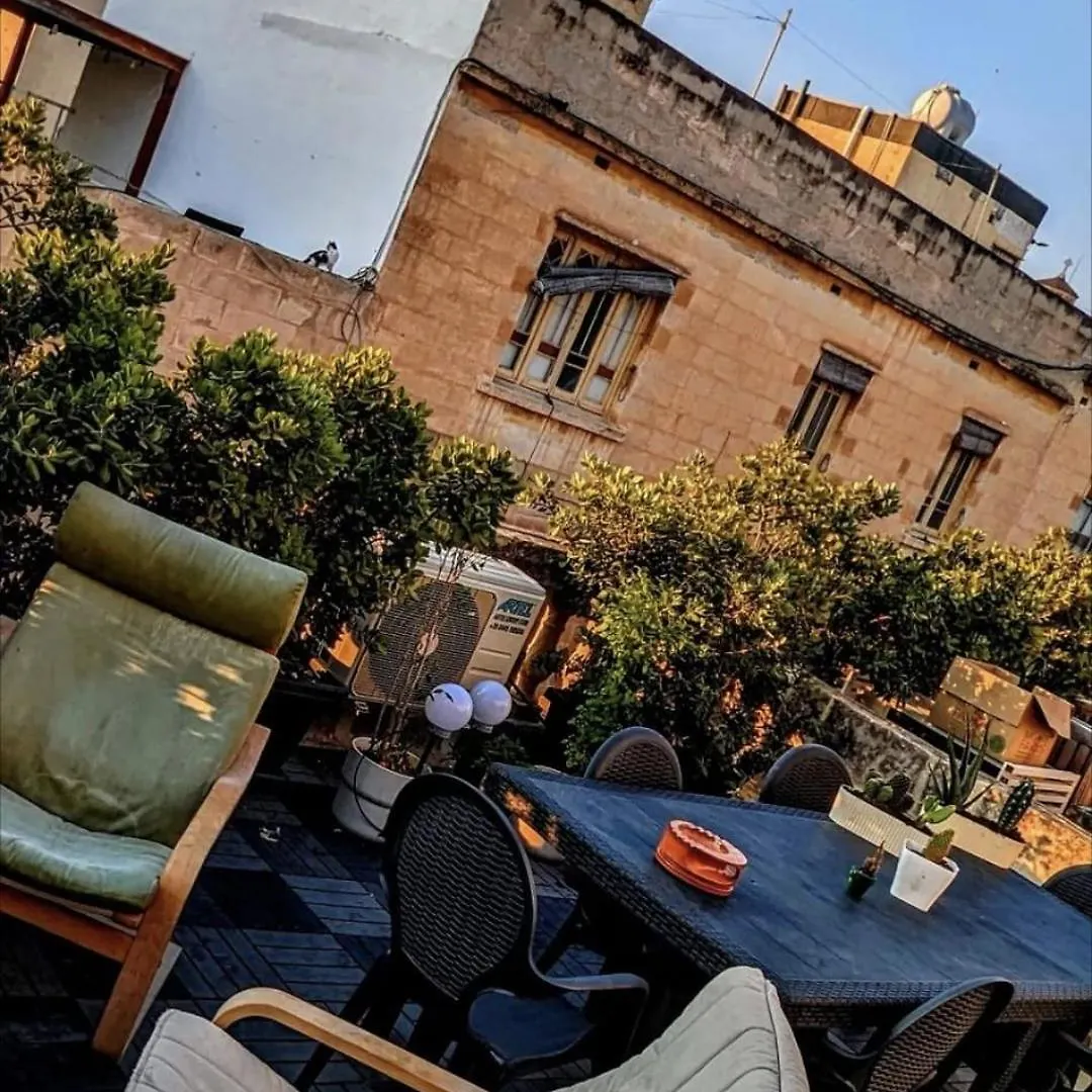 Penzion Quiet Twin Room With Private Bathroom Sliema Malta